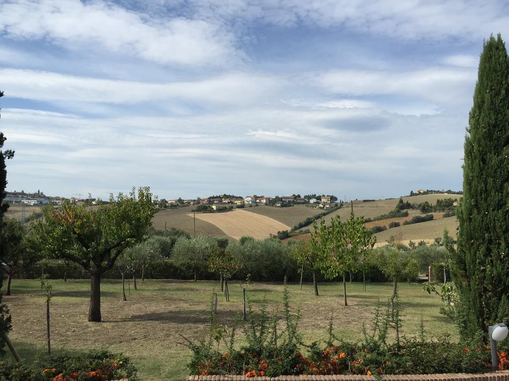 Villa Dolcevita San Costanzo Kültér fotó