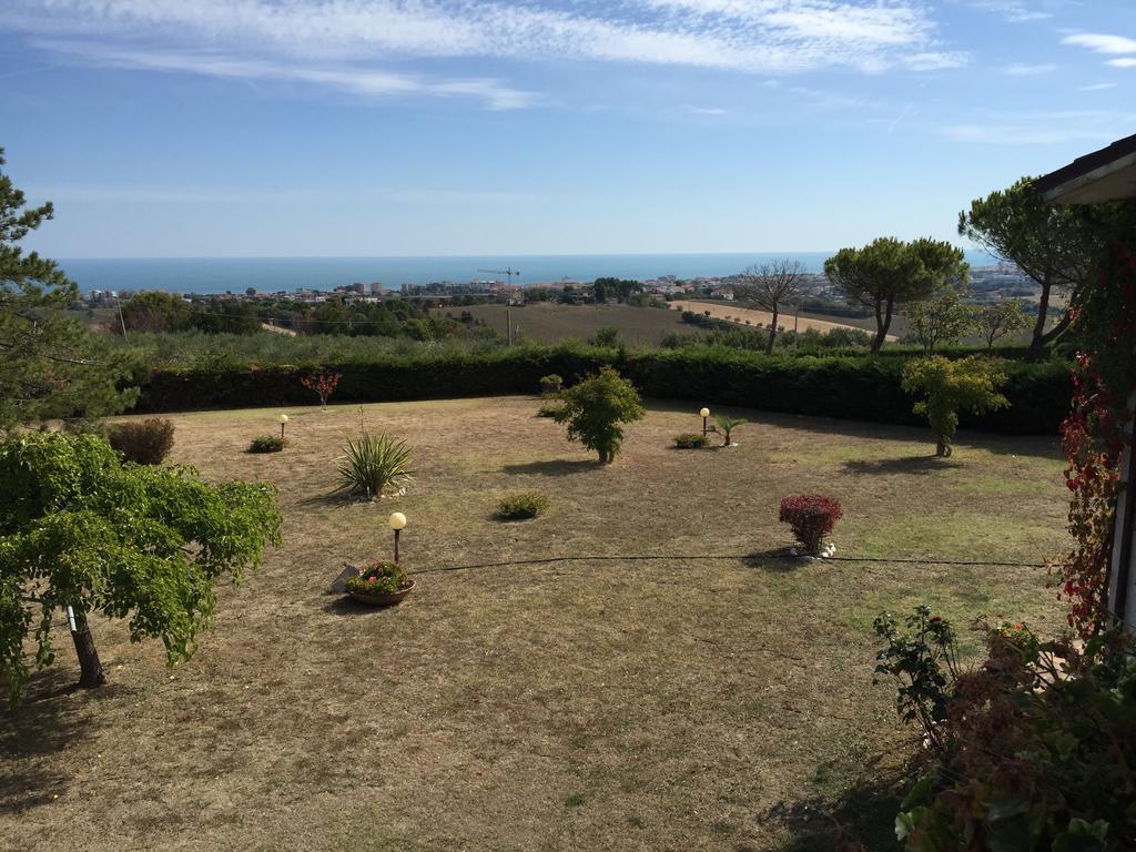 Villa Dolcevita San Costanzo Kültér fotó
