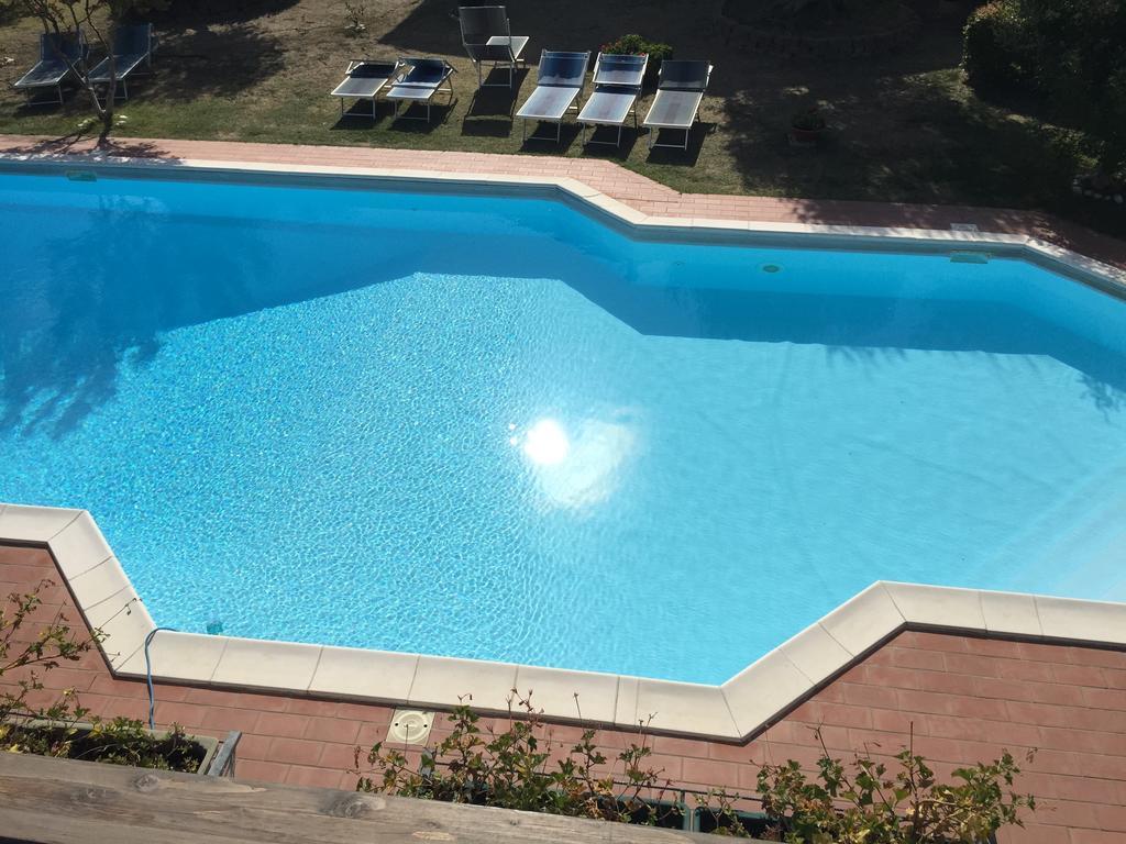 Villa Dolcevita San Costanzo Kültér fotó
