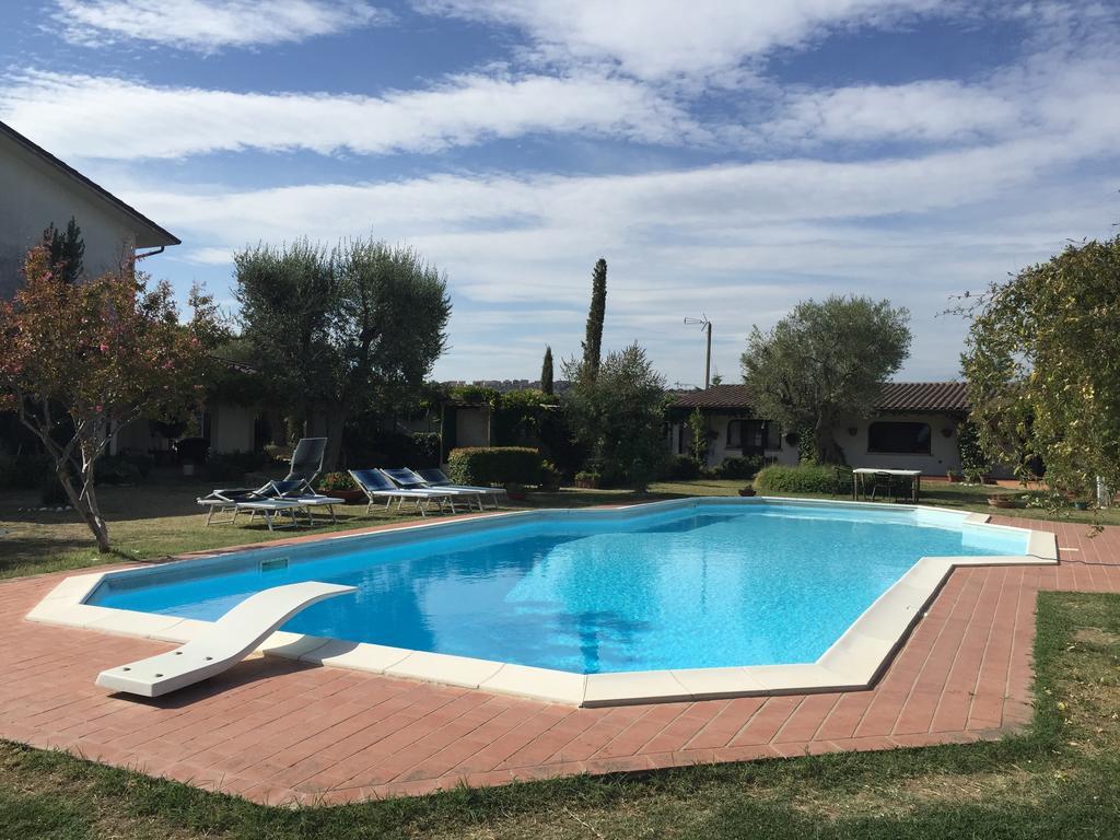 Villa Dolcevita San Costanzo Kültér fotó