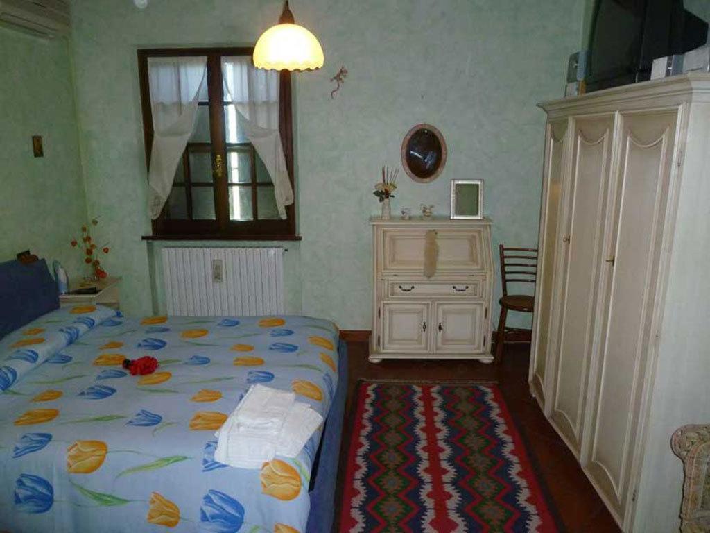 Villa Dolcevita San Costanzo Szoba fotó