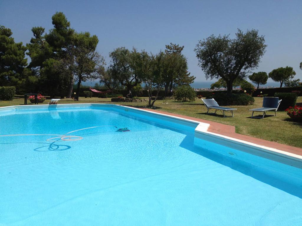 Villa Dolcevita San Costanzo Kültér fotó